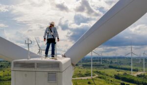 The Complete Guide to Wind Turbines: Design, Operation, and Maintenance